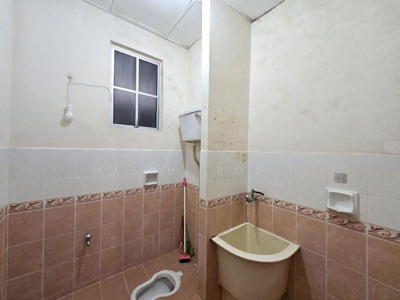 Rumah Teres 2-Tingkat untuk Dijual di Bandar Laguna Merbok (Sungai Petani) - Hasrul Rosli - Bathroom - PropertyGuru.com.my