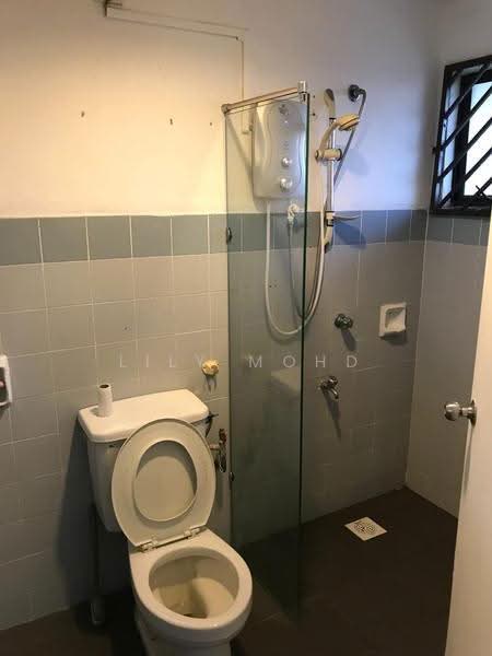 Apartment for Sale at Pan Vista - Lily Mohd - Bathroom - PropertyGuru.com.my