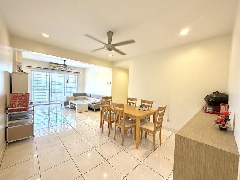 Condominium for Sale at Aseana Puteri - Peggy Lim - Living Room - PropertyGuru.com.my