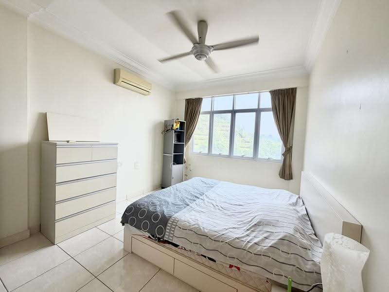 Condominium for Sale at Aseana Puteri - Peggy Lim - Bedroom - PropertyGuru.com.my