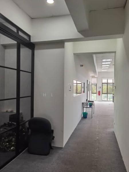 Office for Sale in Cyberjaya (Selangor) - HL Lau - Corridor - PropertyGuru.com.my