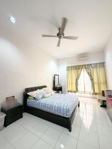 Rumah Teres 2-Tingkat untuk Dijual di Setia Indah (Setia Alam) - Stanley Hong - Bedroom - PropertyGuru.com.my