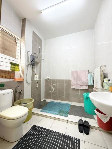 Rumah Teres 2-Tingkat untuk Dijual di Setia Indah (Setia Alam) - Stanley Hong - Bathroom - PropertyGuru.com.my