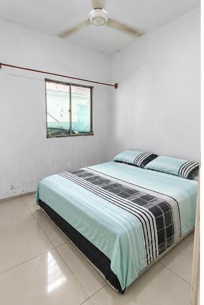 1-storey Terraced House for Sale in Taman Merak Jaya (Simpang Ampat) - Jane Ng - Bedroom - PropertyGuru.com.my