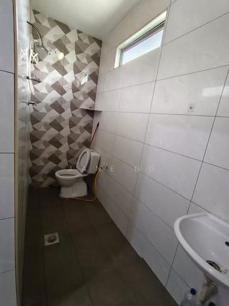 1-storey Terraced House for Sale in Taman Merak Jaya (Simpang Ampat) - Jane Ng - Bathroom - PropertyGuru.com.my