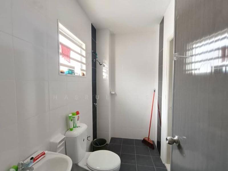 2-storey Terraced House for Sale in Tasek Gelugor (Penang) - Hasrul Rosli - Bathroom - PropertyGuru.com.my