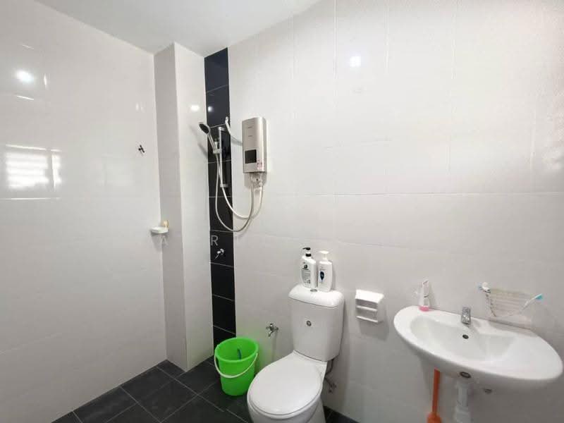2-storey Terraced House for Sale in Tasek Gelugor (Penang) - Hasrul Rosli - Bathroom - PropertyGuru.com.my