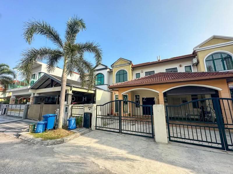 Rumah Teres 2-Tingkat untuk Dijual di Dengkil (Selangor) - Mohd Faizal - Exterior - PropertyGuru.com.my