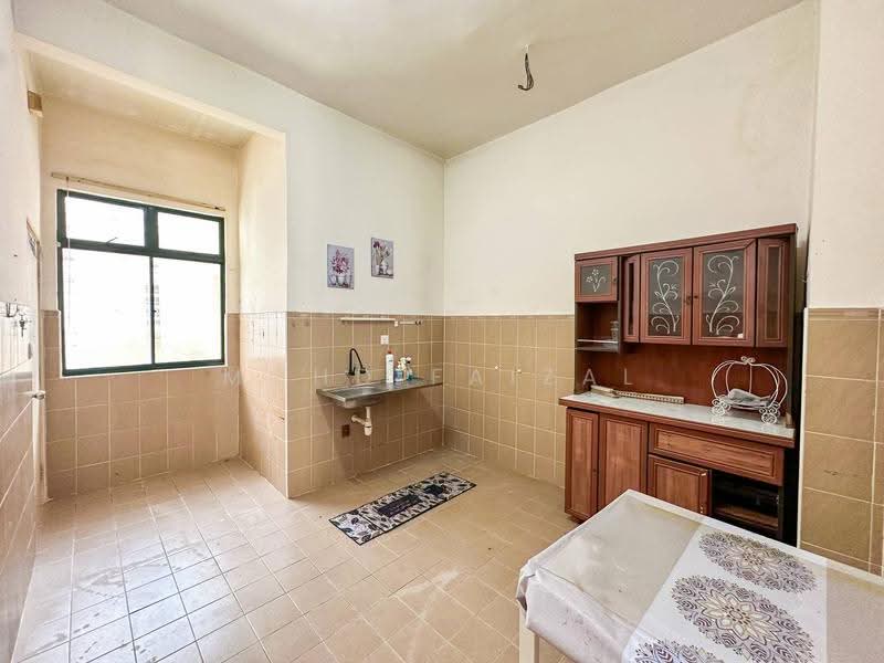 Rumah Teres 2-Tingkat untuk Dijual di Dengkil (Selangor) - Mohd Faizal - Kitchen - PropertyGuru.com.my