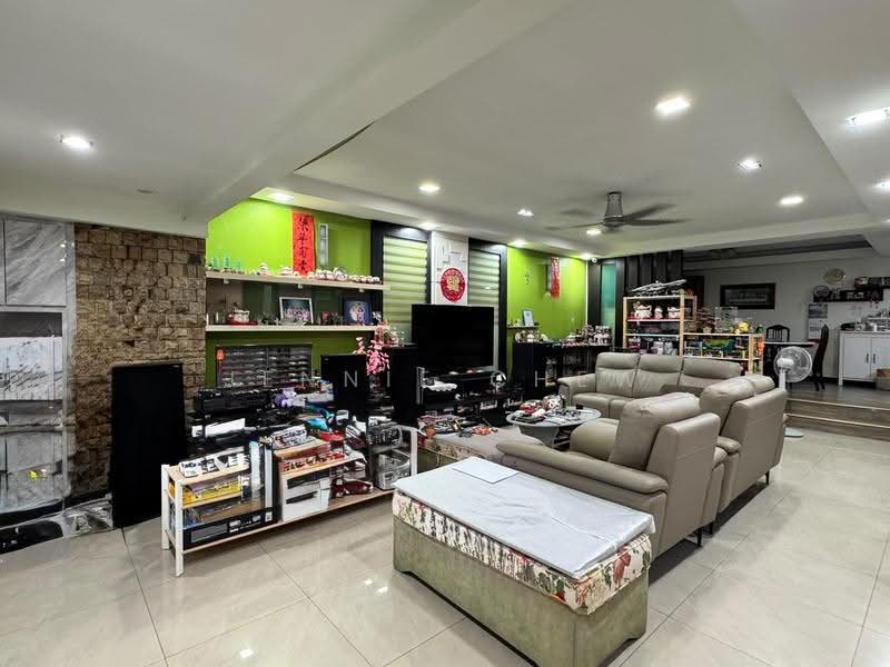 Rumah Teres 2-Tingkat untuk Dijual di Bandar Bukit Tinggi (Klang) - Jennie Chew - Living Room - PropertyGuru.com.my