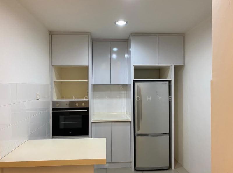 Condominium for Rent at The Zest @ Kinrara 9 - Vincent Chye - Kitchen - PropertyGuru.com.my
