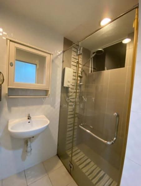 Condominium for Rent at The Zest @ Kinrara 9 - Vincent Chye - Bathroom - PropertyGuru.com.my