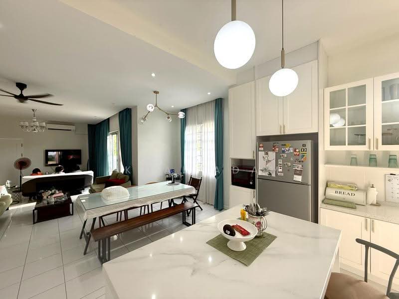 Terraced House for Sale in Nilai (Negeri Sembilan) - Akmal Adam - Living Room - PropertyGuru.com.my
