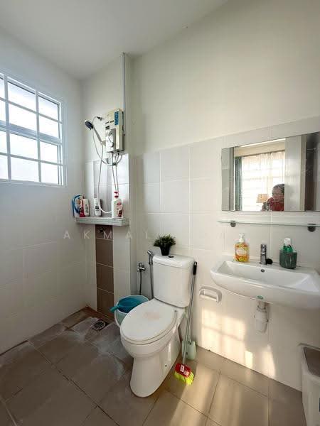 Terraced House for Sale in Nilai (Negeri Sembilan) - Akmal Adam - Bathroom - PropertyGuru.com.my