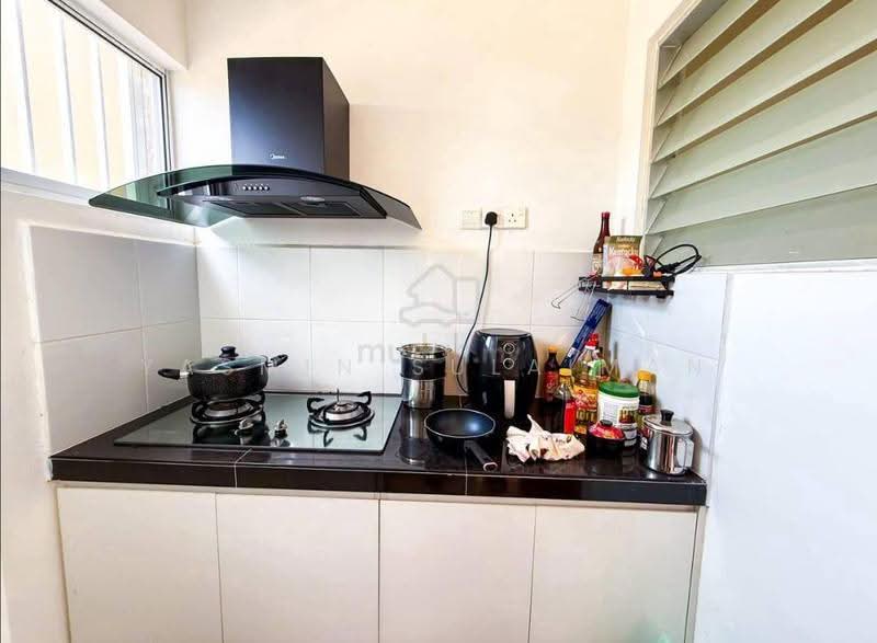 Rumah Bandar untuk Dijual di Cybersouth (Dengkil) - Yasmin Sulaiman - Kitchen - PropertyGuru.com.my