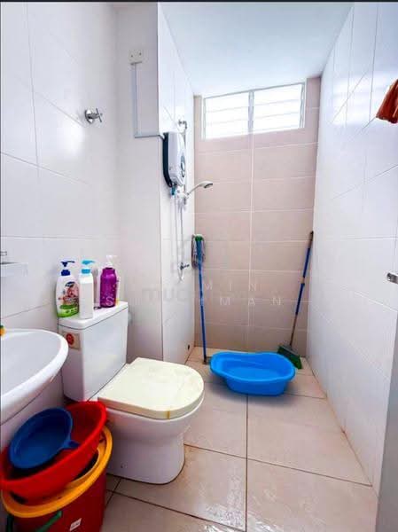 Rumah Bandar untuk Dijual di Cybersouth (Dengkil) - Yasmin Sulaiman - Bathroom - PropertyGuru.com.my