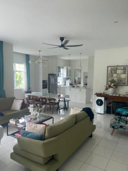 2-storey Terraced House for Sale in Bandar Enstek (Negeri Sembilan) - Eliza Jamaludin - Living Room - PropertyGuru.com.my