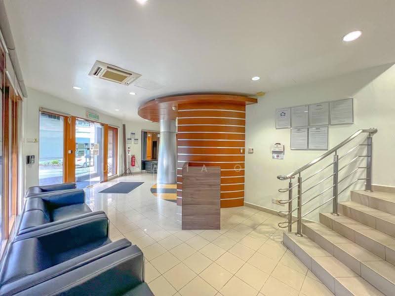 Kedai untuk Dijual di Shah Alam (Selangor) - Nur Alia Omar - Entrance - PropertyGuru.com.my