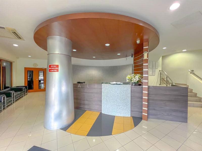 Kedai untuk Dijual di Shah Alam (Selangor) - Nur Alia Omar - Lobby - PropertyGuru.com.my