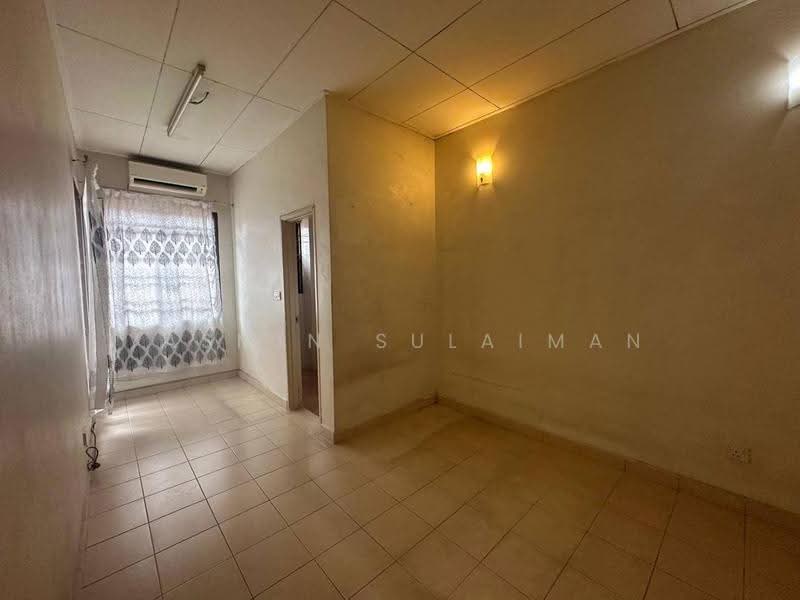 2-storey Terraced House for Sale in Bukit Jelutong (Shah Alam) - Yasmin Sulaiman - Interior - PropertyGuru.com.my