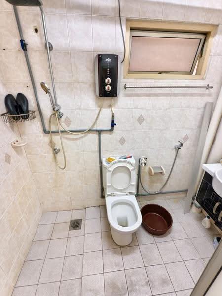 Apartment for Sale at Sri Intan 2 - JK Leong - Bathroom - PropertyGuru.com.my