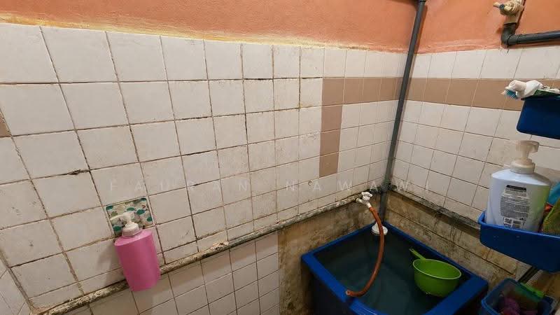1-storey Terraced House for Sale in Seksyen 17 (Shah Alam) - Fauran Nawawi - PropertyGuru.com.my