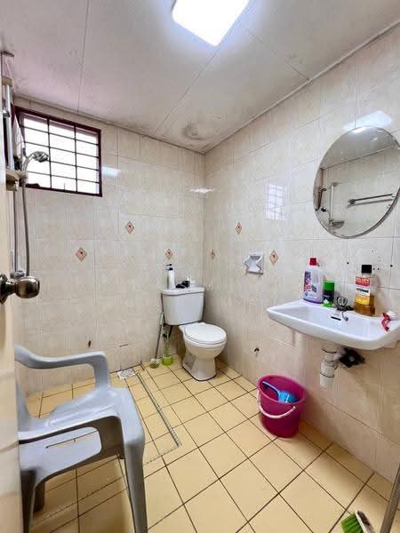 Condominium for Rent at Casa Puteri Condominium - Yasmin Sulaiman - Bathroom - PropertyGuru.com.my