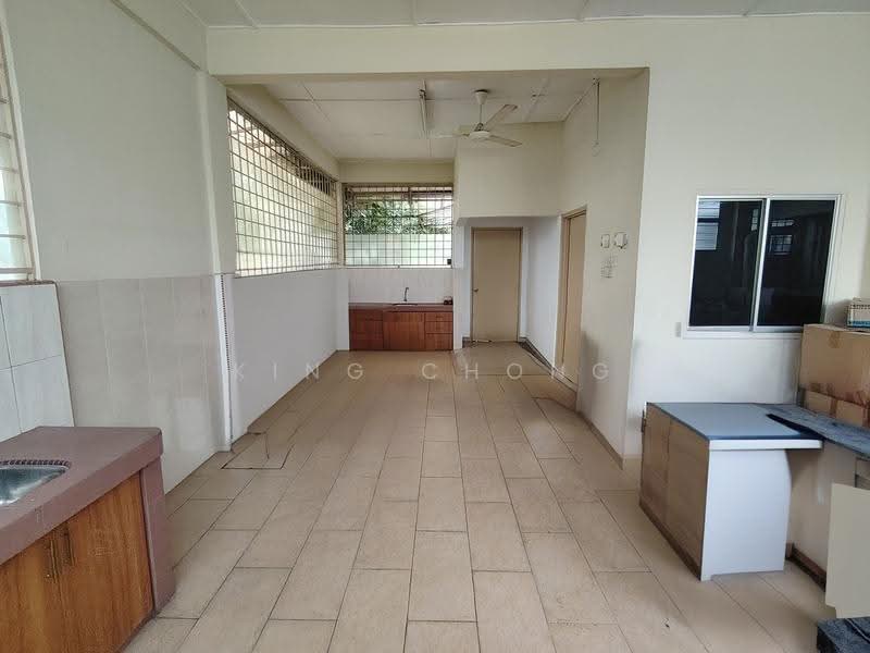 Semi-Detached House for Sale in Seksyen 6 (Petaling Jaya) - King Chong - Kitchen - PropertyGuru.com.my