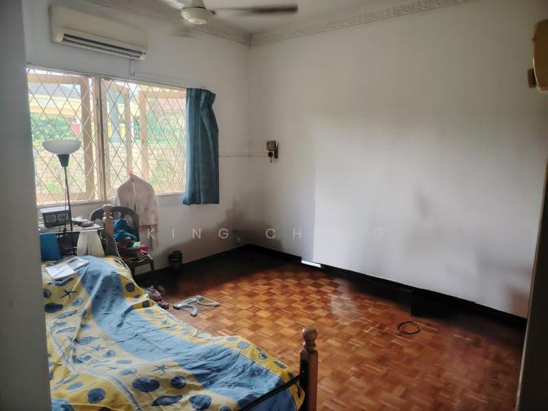 Semi-Detached House for Sale in Seksyen 6 (Petaling Jaya) - King Chong - Bedroom - PropertyGuru.com.my