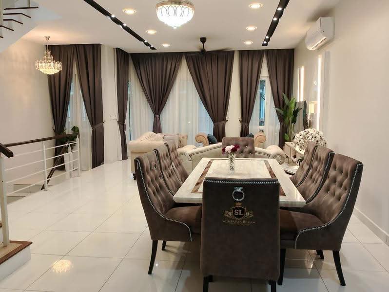 Rumah Teres untuk Dijual di Bandar Rinching (Semenyih) - Shida Rosli - Living Room - PropertyGuru.com.my