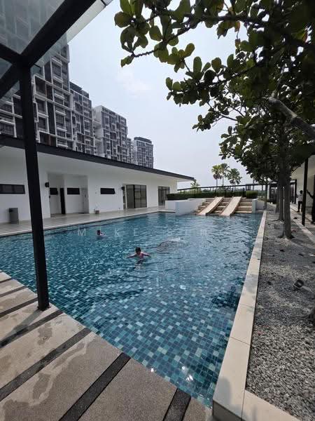 Condominium for Rent at Co-Home @ Eden by The Parque Residences - Mike Sing - Pool - PropertyGuru.com.my