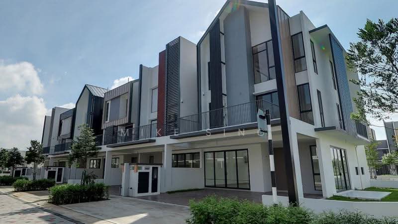 3-storey Terraced House for Sale in Kota Kemuning (Shah Alam) - Mike Sing - Exterior - PropertyGuru.com.my