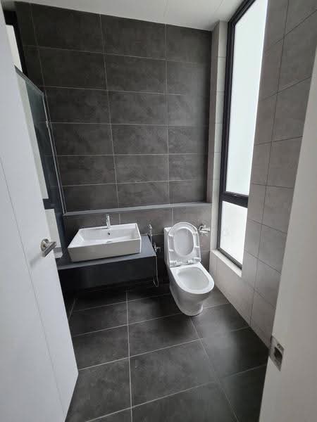 3-storey Terraced House for Sale in Kota Kemuning (Shah Alam) - Mike Sing - Bathroom - PropertyGuru.com.my