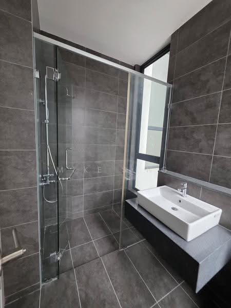 3-storey Terraced House for Sale in Kota Kemuning (Shah Alam) - Mike Sing - Bathroom - PropertyGuru.com.my
