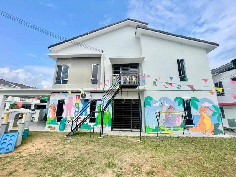 2-storey Terraced House for Sale in Bandar Sri Sendayan (Negeri Sembilan) - Yasmin Sulaiman - Exterior - PropertyGuru.com.my