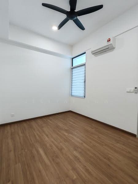 Rumah Bandar untuk Disewa di Kampung Sungai Kayu Ara (Petaling Jaya) - Jeslyne Low - Room 1 - PropertyGuru.com.my
