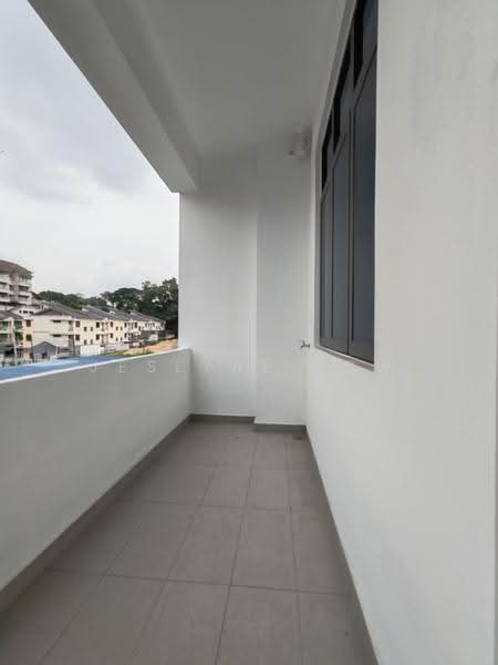 Rumah Bandar untuk Disewa di Kampung Sungai Kayu Ara (Petaling Jaya) - Jeslyne Low - Yard - PropertyGuru.com.my