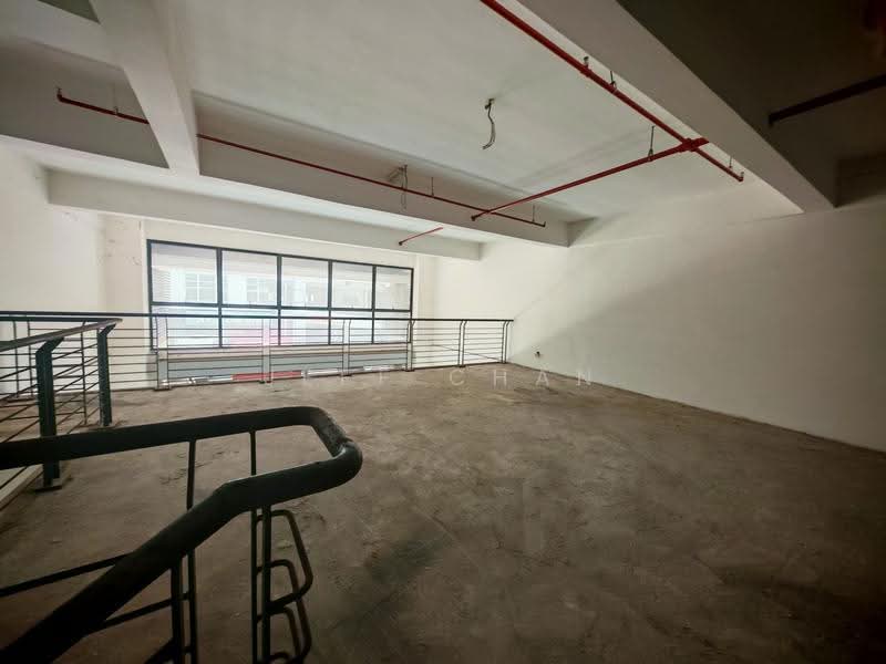 Shop / Office for Rent in Bandar Putra Permai (Seri Kembangan) - Jeff Chan - Interior - PropertyGuru.com.my