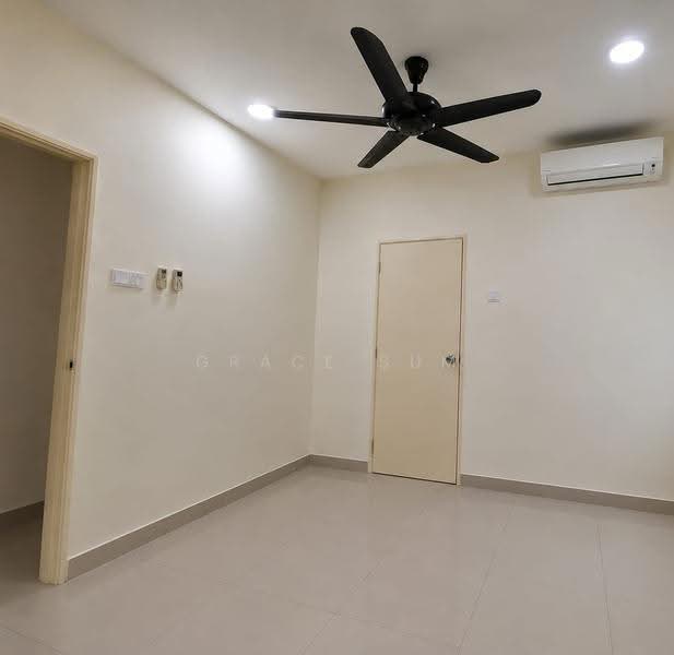 Service Residence for Sale at Maxim Residences - GRACE SUM - Interior - PropertyGuru.com.my