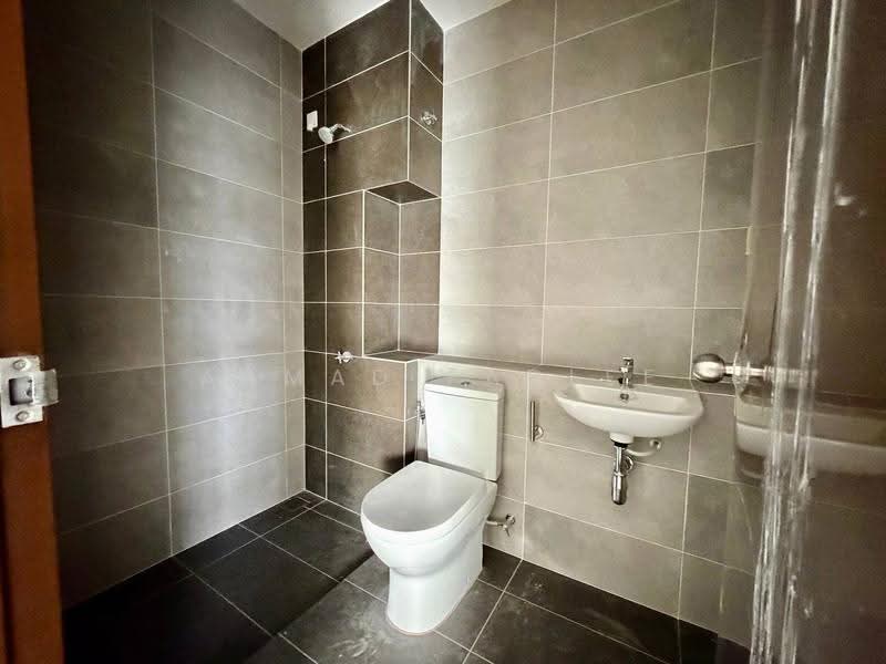 Semi-Detached House for Sale in Alam Sari (Bangi) - Ahmad Fadlee - PropertyGuru.com.my