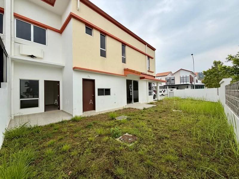 Semi-Detached House for Sale in Alam Sari (Bangi) - Ahmad Fadlee - PropertyGuru.com.my