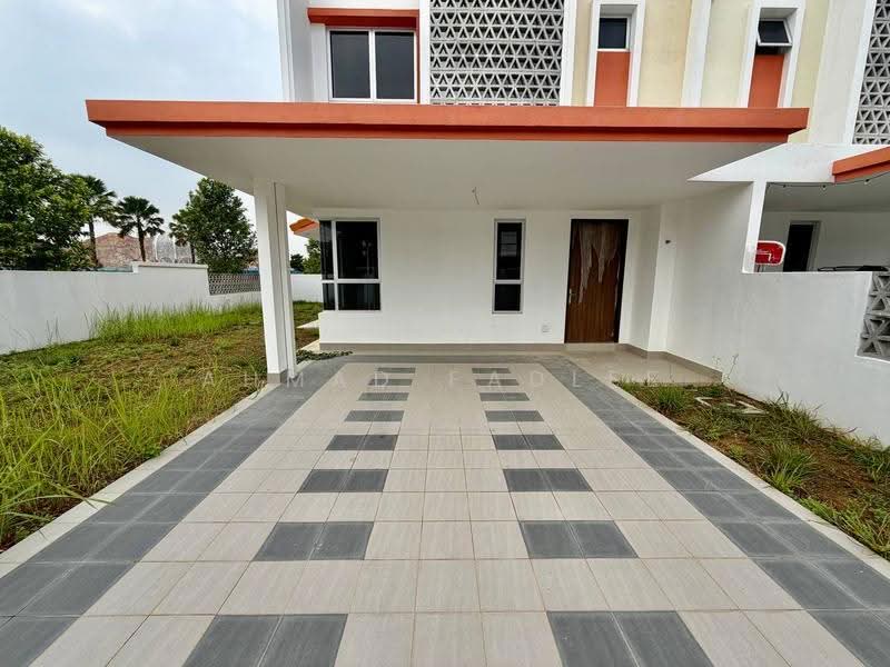 Semi-Detached House for Sale in Alam Sari (Bangi) - Ahmad Fadlee - PropertyGuru.com.my