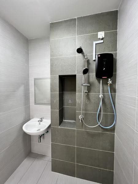 2-storey Terraced House for Rent in Sunsuria City (Dengkil) - KY Ang - Bathroom - PropertyGuru.com.my