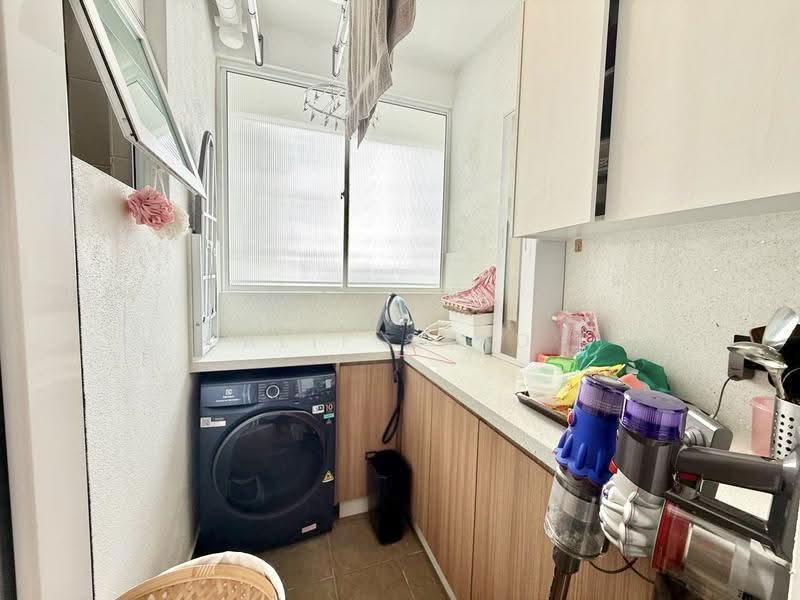 Kondominium untuk Dijual di Flora Rosa - Alif Saad - Balcony - PropertyGuru.com.my