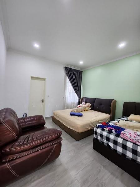 Semi-Detached House for Rent in Cyberjaya (Selangor) - Aizat Saifulrullah - Bedroom - PropertyGuru.com.my