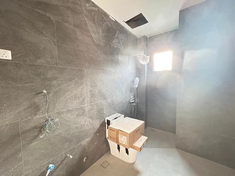 Bungalow House for Sale in SS19 (Subang Jaya) - Lai YK - Bathroom - PropertyGuru.com.my