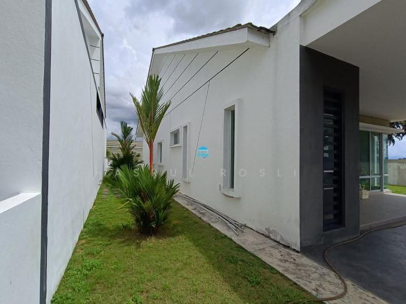 Bungalow House untuk Dijual di Kepala Batas (Penang) - Hasrul Rosli - Exterior - PropertyGuru.com.my