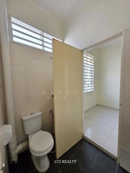 Rumah Teres 2-Tingkat untuk Dijual di Bandar Puteri Jaya (Sungai Petani) - Hasrul Rosli - Bathroom - PropertyGuru.com.my