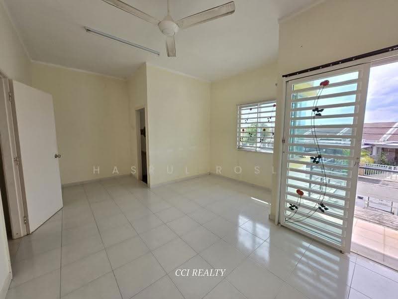 Rumah Teres 2-Tingkat untuk Dijual di Bandar Puteri Jaya (Sungai Petani) - Hasrul Rosli - Living Room - PropertyGuru.com.my