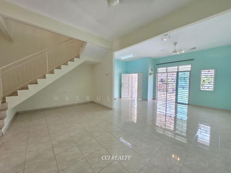 Rumah Teres 2-Tingkat untuk Dijual di Bandar Puteri Jaya (Sungai Petani) - Hasrul Rosli - Living Room - PropertyGuru.com.my